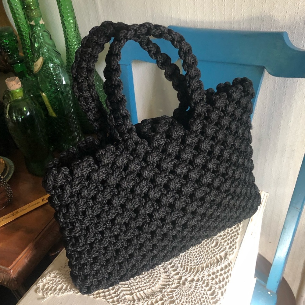 Vintage 1970s Boho Black Macrame Handbag - Picture 4 of 10